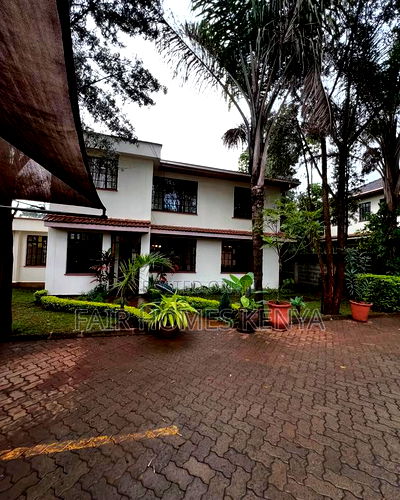 3bdrm Townhouse / Terrace in Lavington Green for rent - Image 1