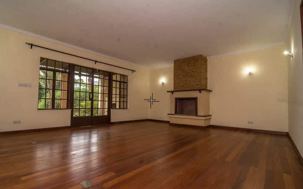Rustic 5BR Home on 0.75-Acre Garden – Karen