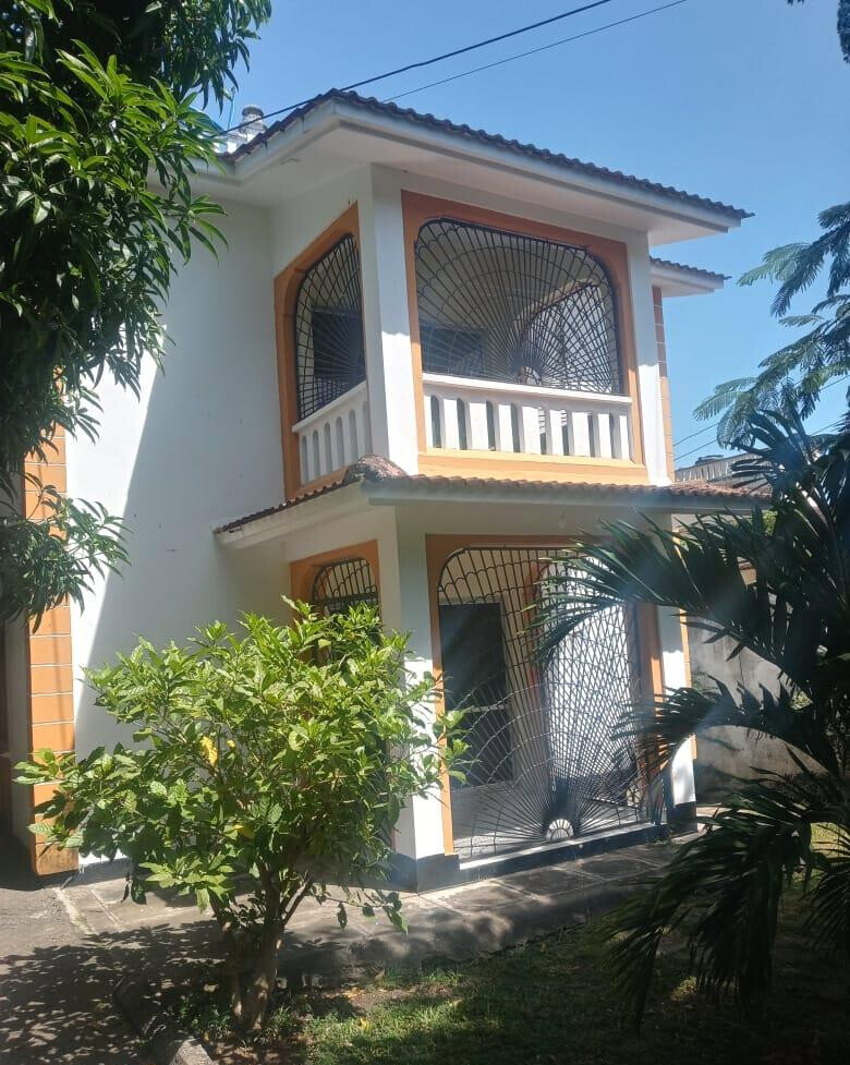 3BR All-Ensuite Townhouse with DSQ in Gated Nyali - Mombasa