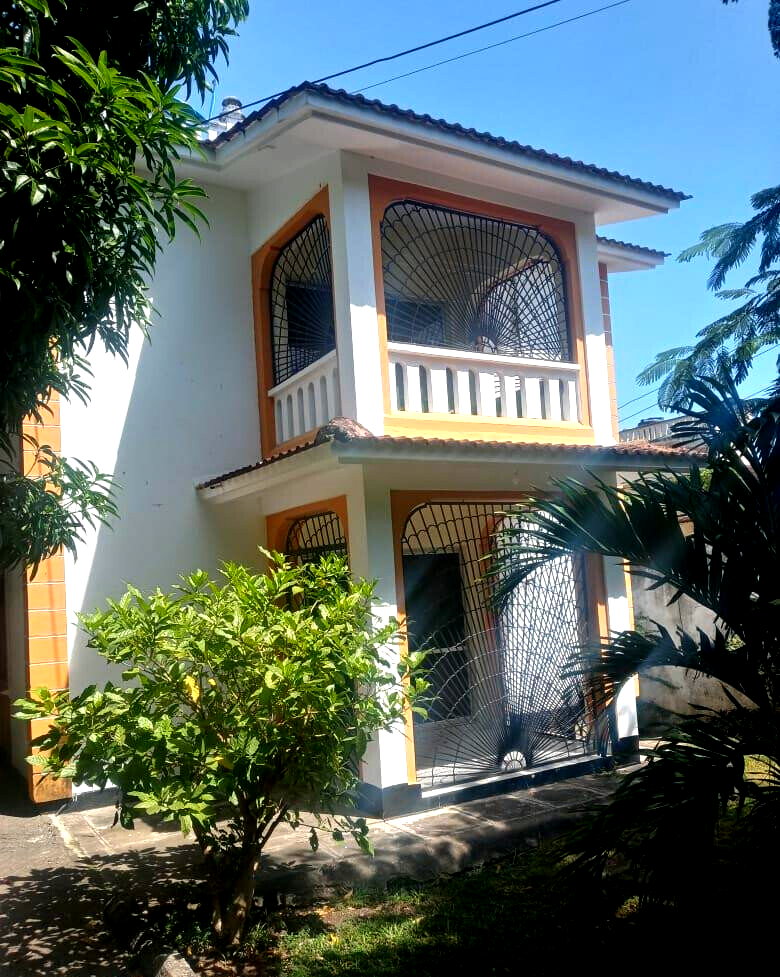 3BR All-Ensuite Townhouse with DSQ in Gated Nyali - Mombasa