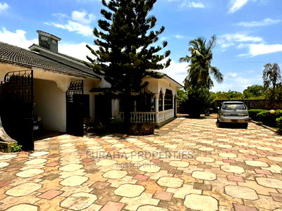 4bdrm Bungalow in Shanzu for sale - Image 1