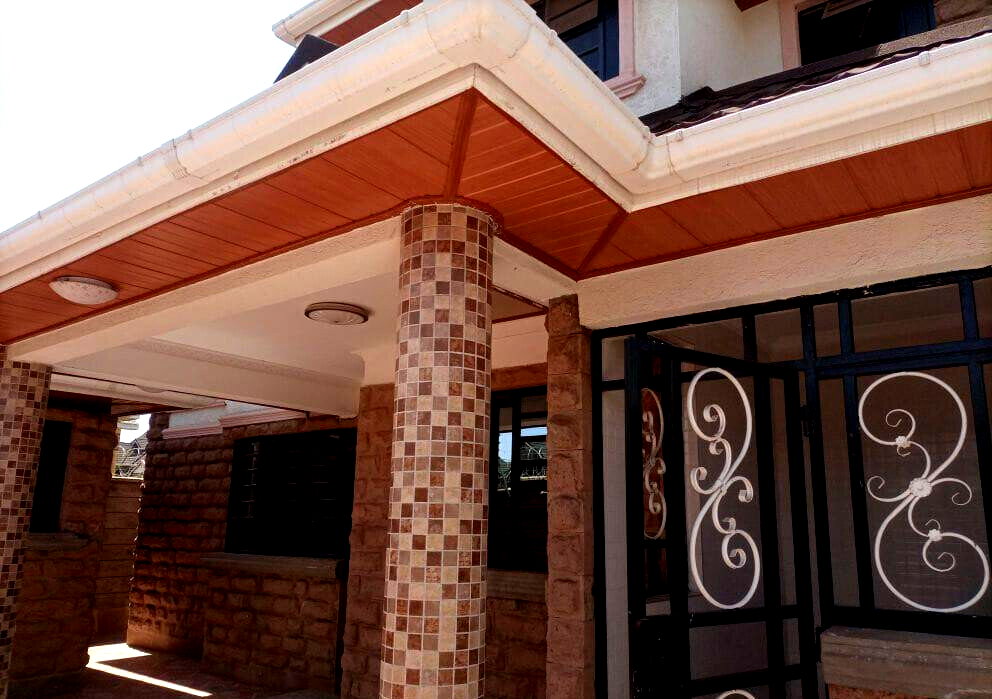 4BR All-Ensuite Townhouse with Modern Finishes - Membley