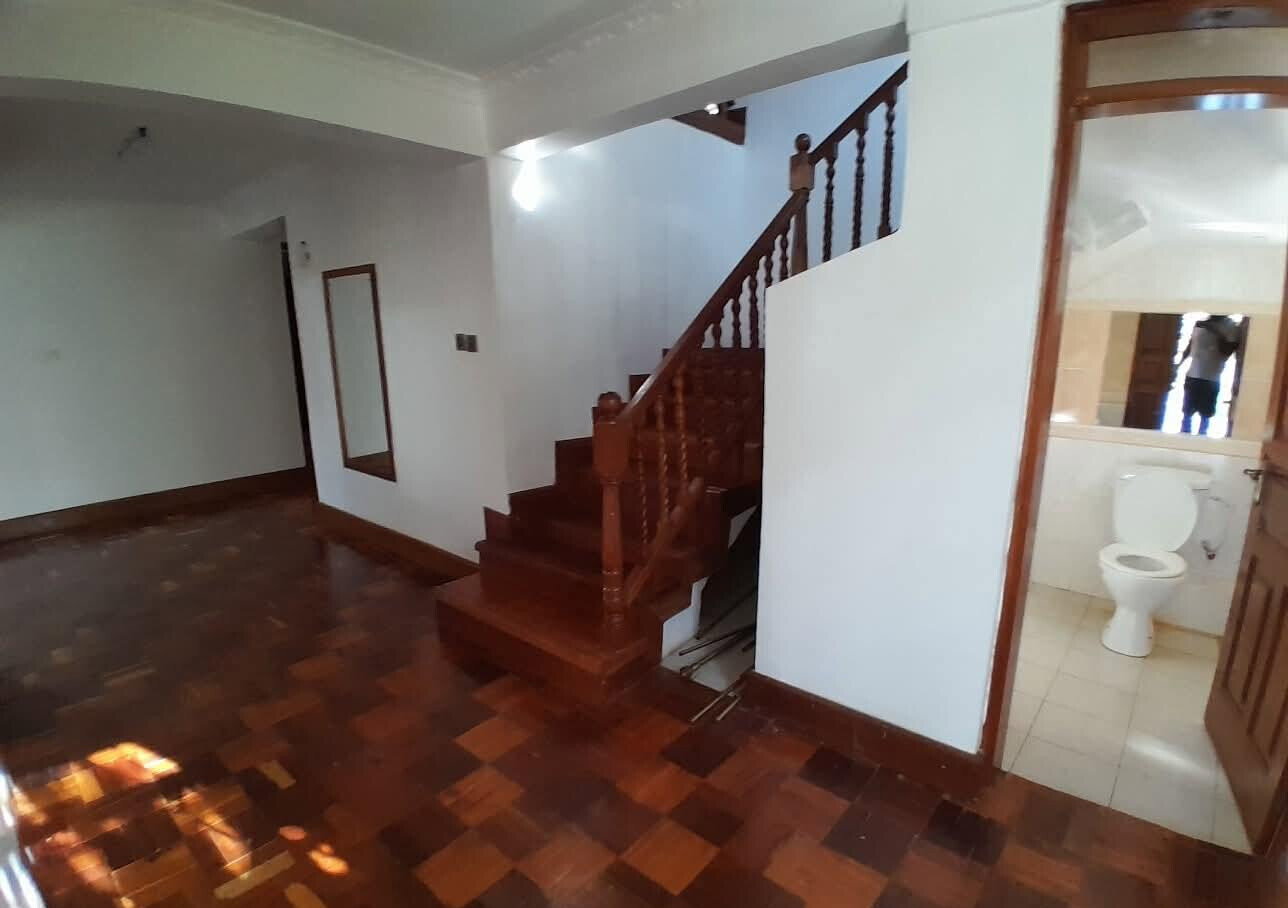 Quarter Acre 5BR Garden Home