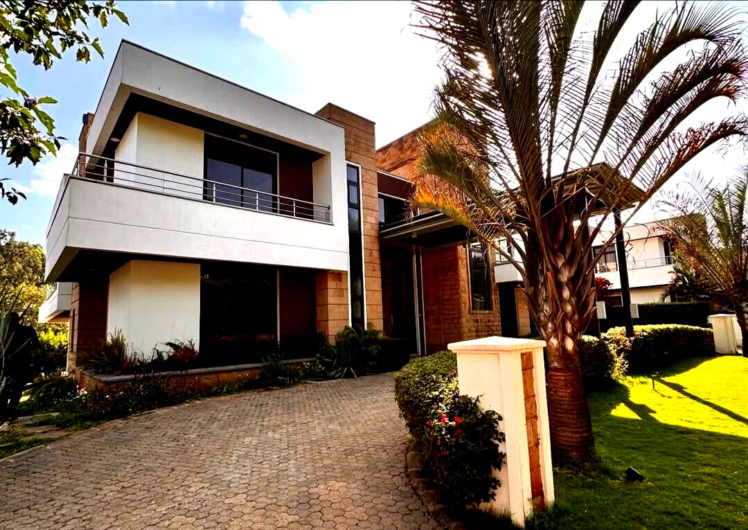 Half-Acre 5-Ensuite Villa with Shared Pool – Karen Gated Estate