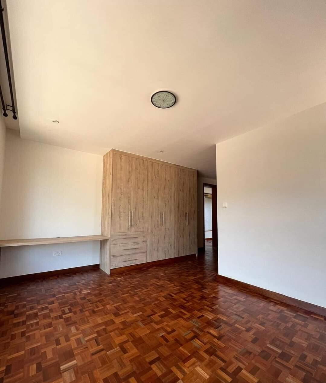 5-Ensuite Townhouse with DSQ & Garden in Lavington Compound of 4
