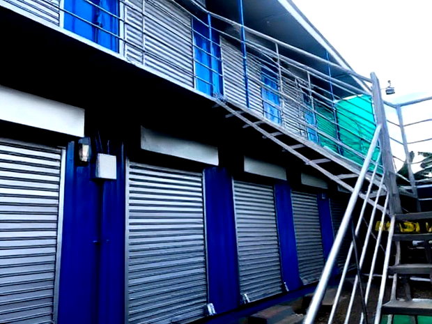 Ready Made Shopping Arcade