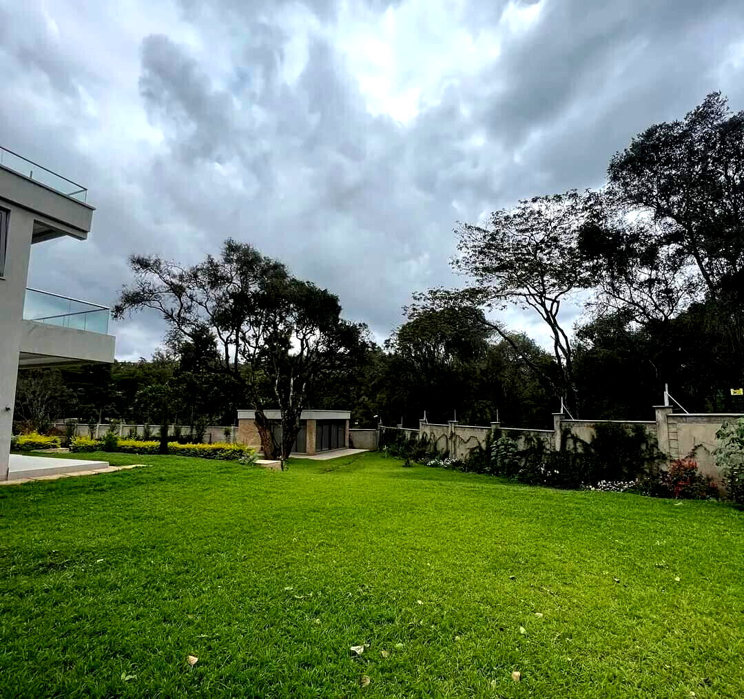 Jacaranda-Lined Drive Townhouse on Half-Acre – Karen