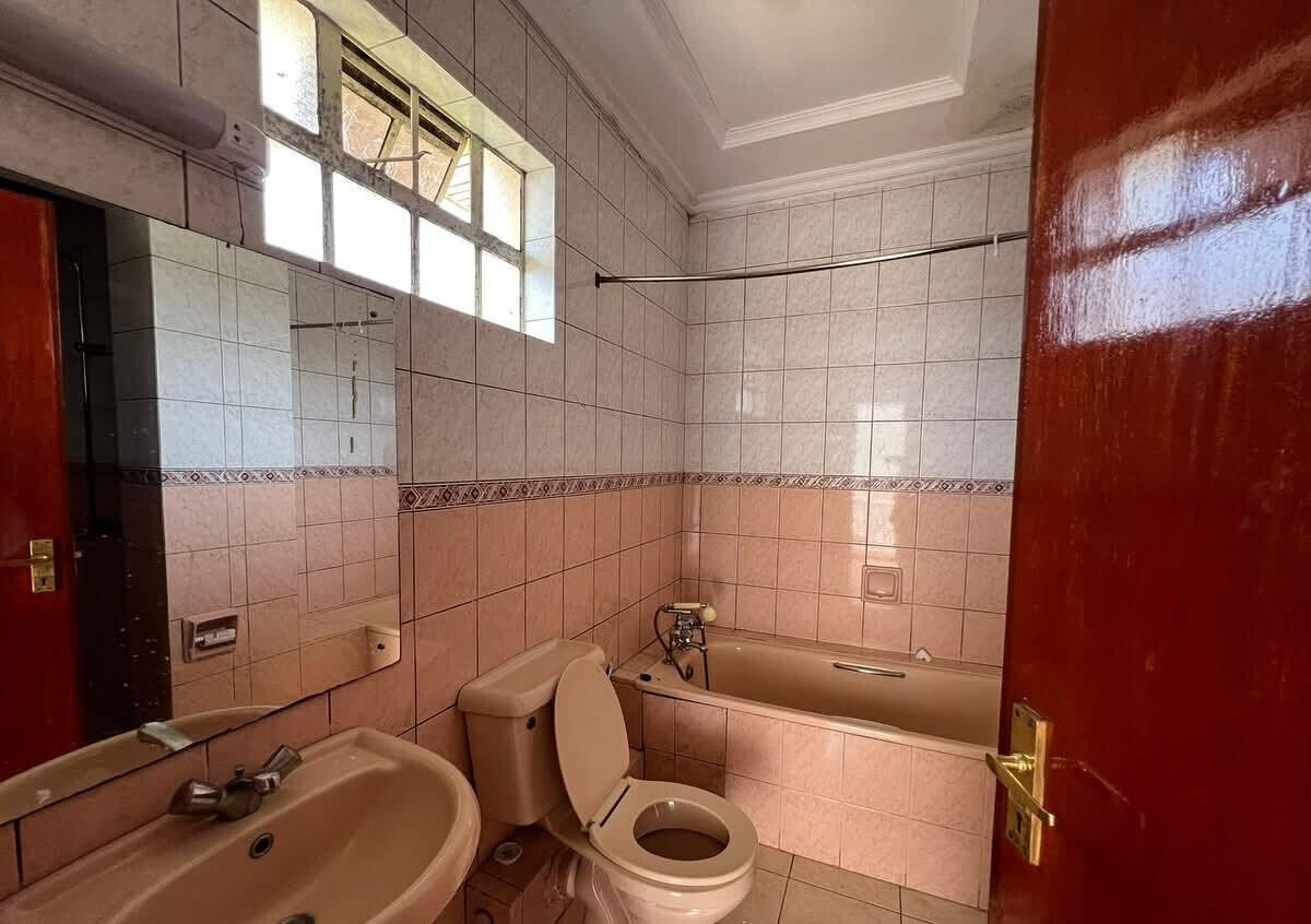 Homely 4-Ensuite Villa with SQ in Leafy Lavington