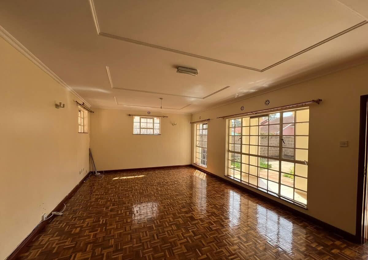 Homely 4-Ensuite Villa with SQ in Leafy Lavington