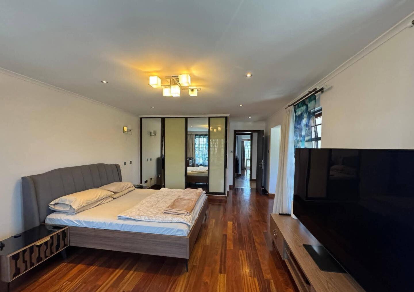 5BR Villa with Home Office & Gym in Exclusive 39-Home Estate - Old Runda