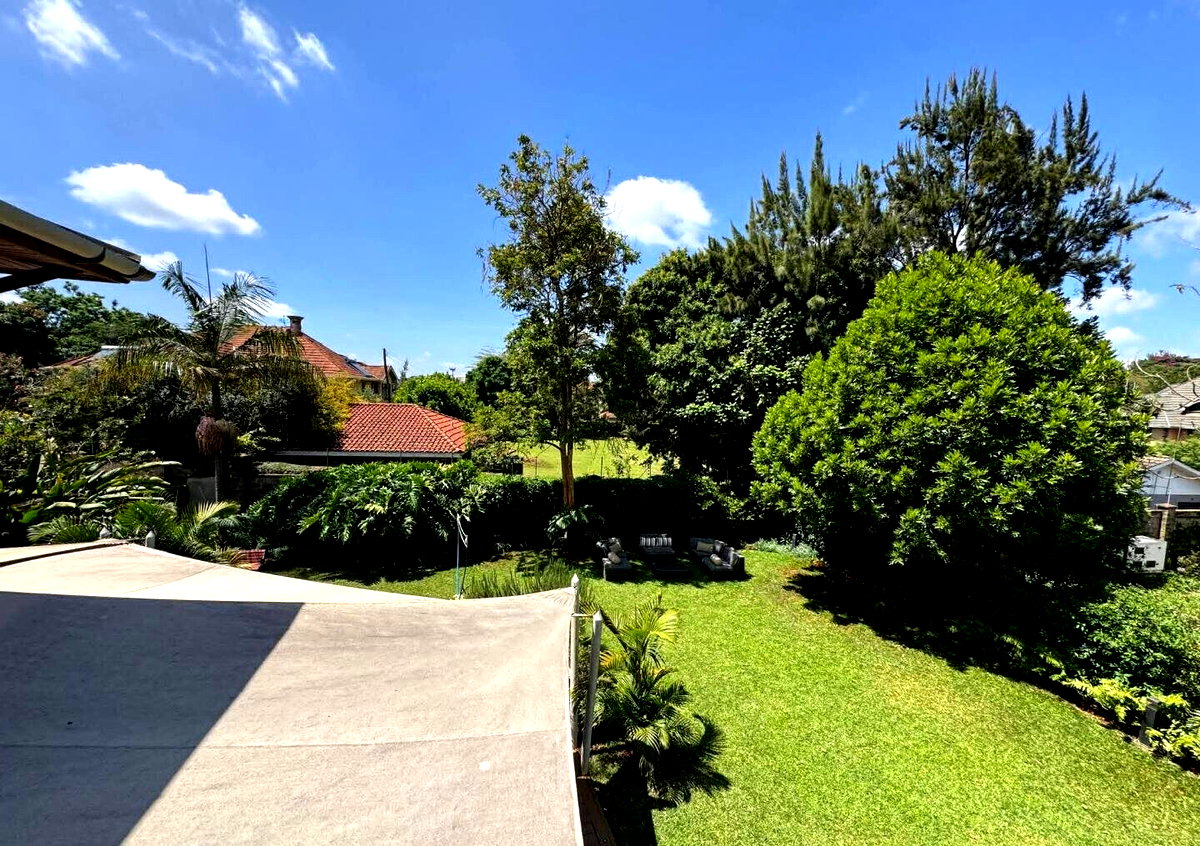 5BR Villa with Home Office & Gym in Exclusive 39-Home Estate - Old Runda