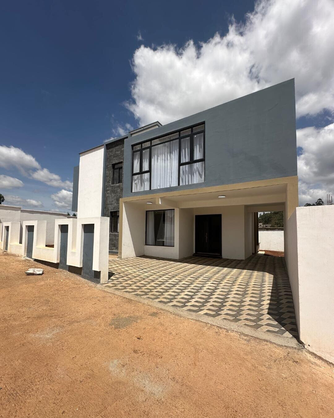 5BR Townhouse with DSQ, Office & Clubhouse - Kamangu, Kikuyu