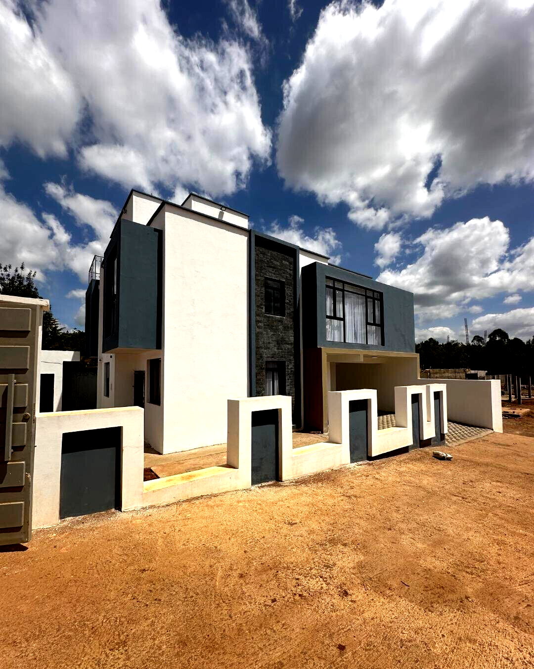 5BR Townhouse with DSQ, Office & Clubhouse - Kamangu, Kikuyu