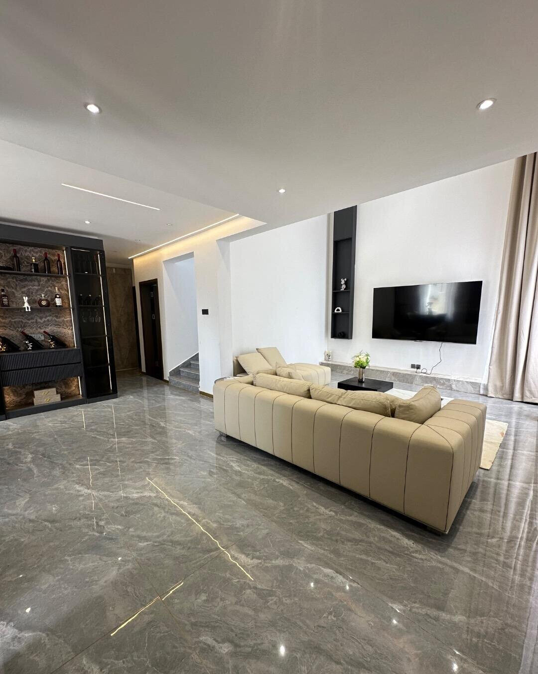 5BR Townhouse with DSQ, Office & Clubhouse - Kamangu, Kikuyu