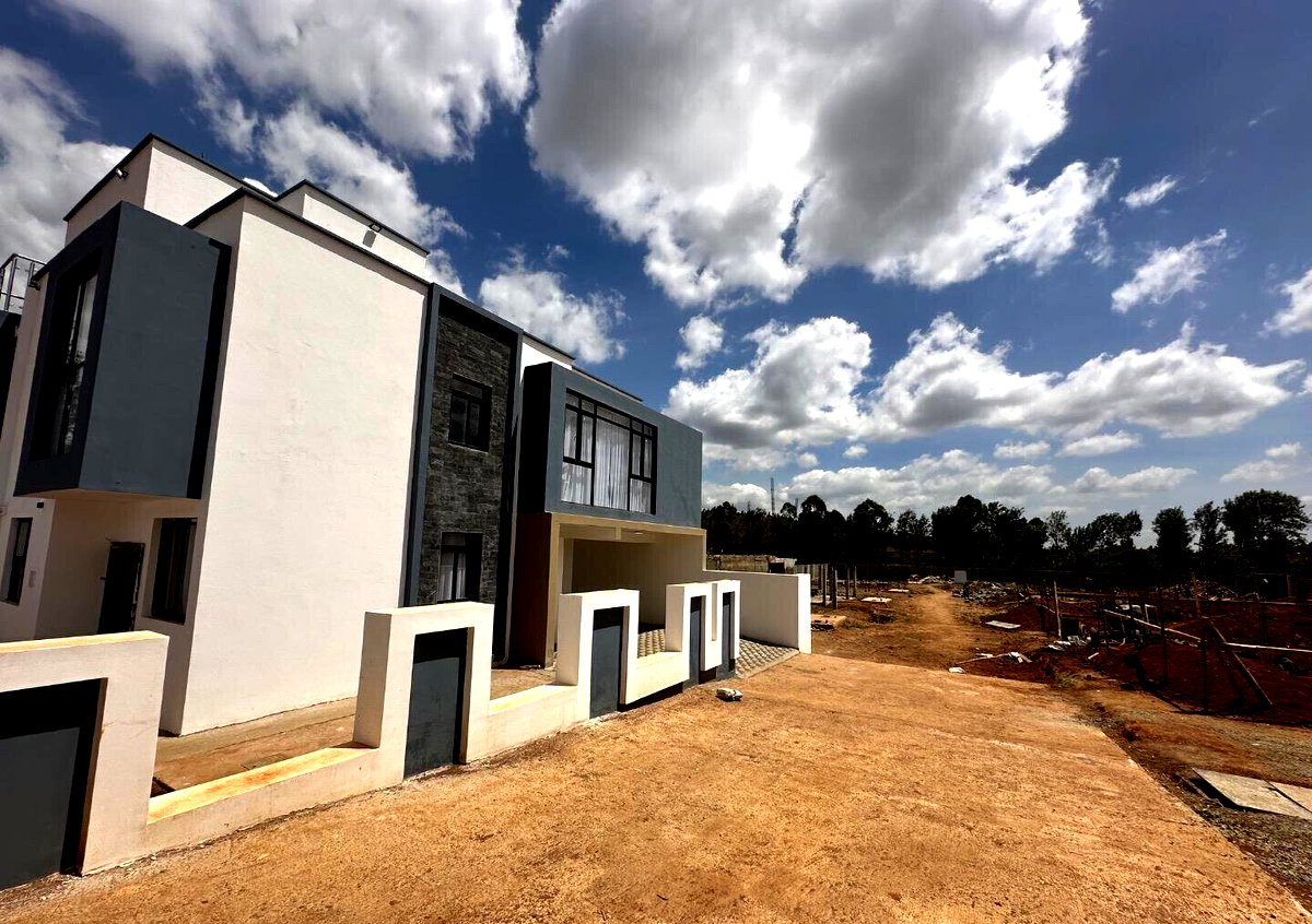 5BR Townhouse with DSQ, Office & Clubhouse - Kamangu, Kikuyu