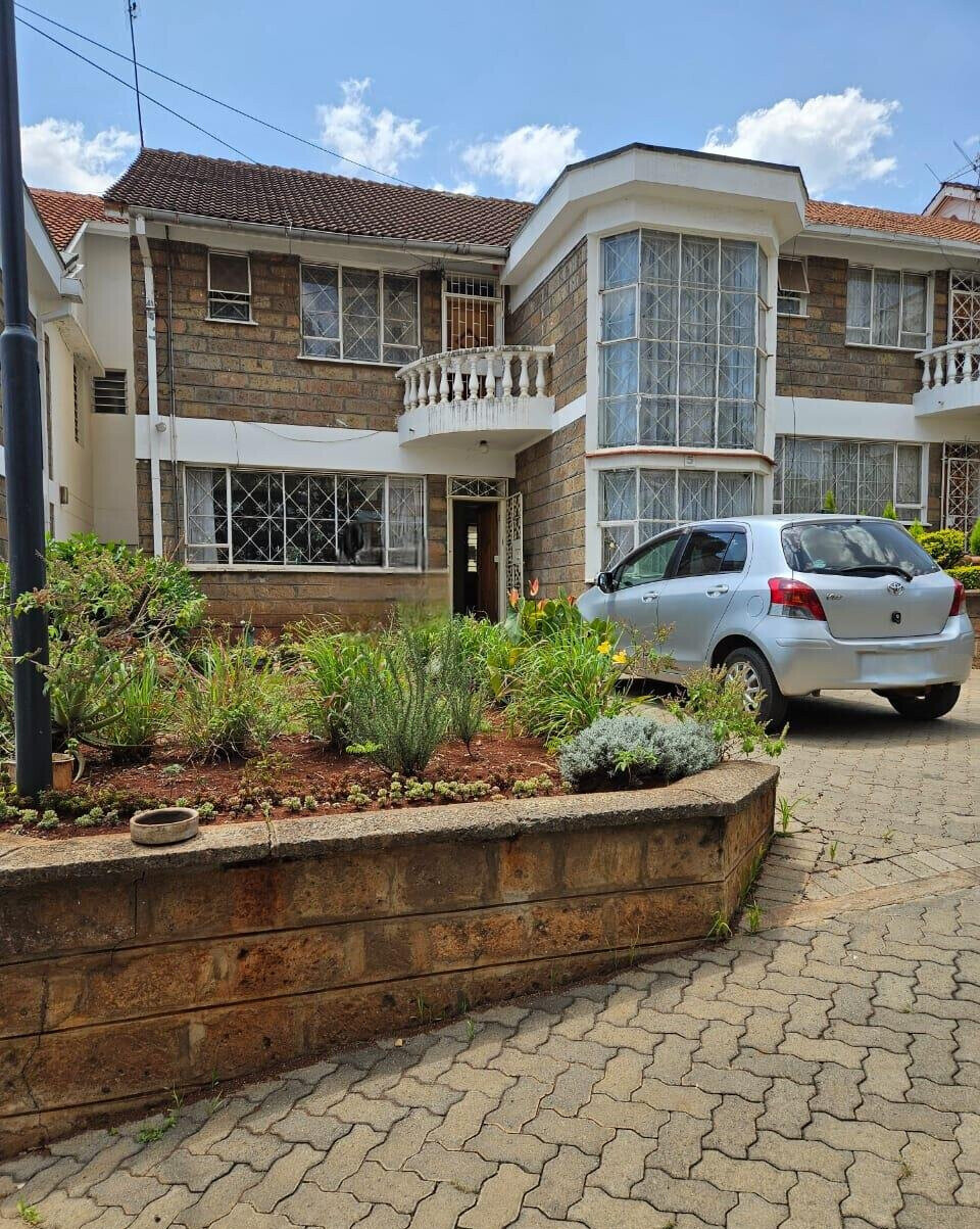4-Ensuite Townhouse with Home Office & TV Room - Westlands