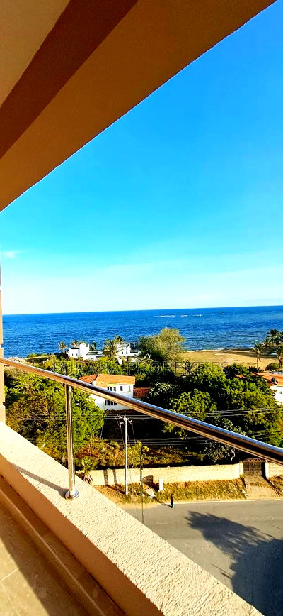 2bdrm Apartment in Nyali for sale - Image 4