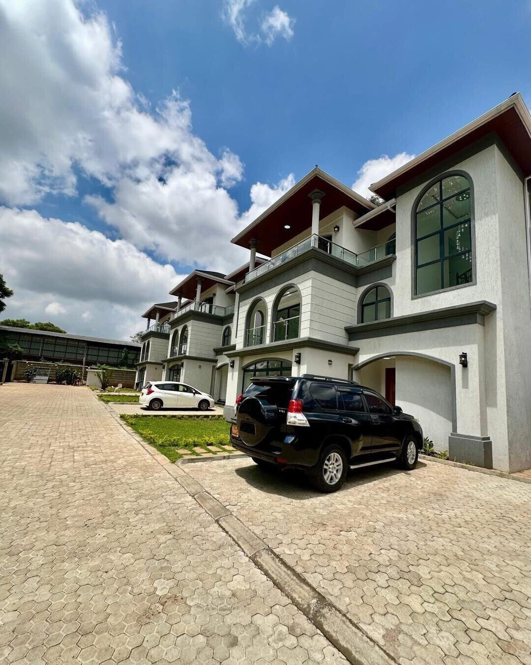 Three-Unit Exclusive Townhouse with DSQ & Backup Generator - Lavington