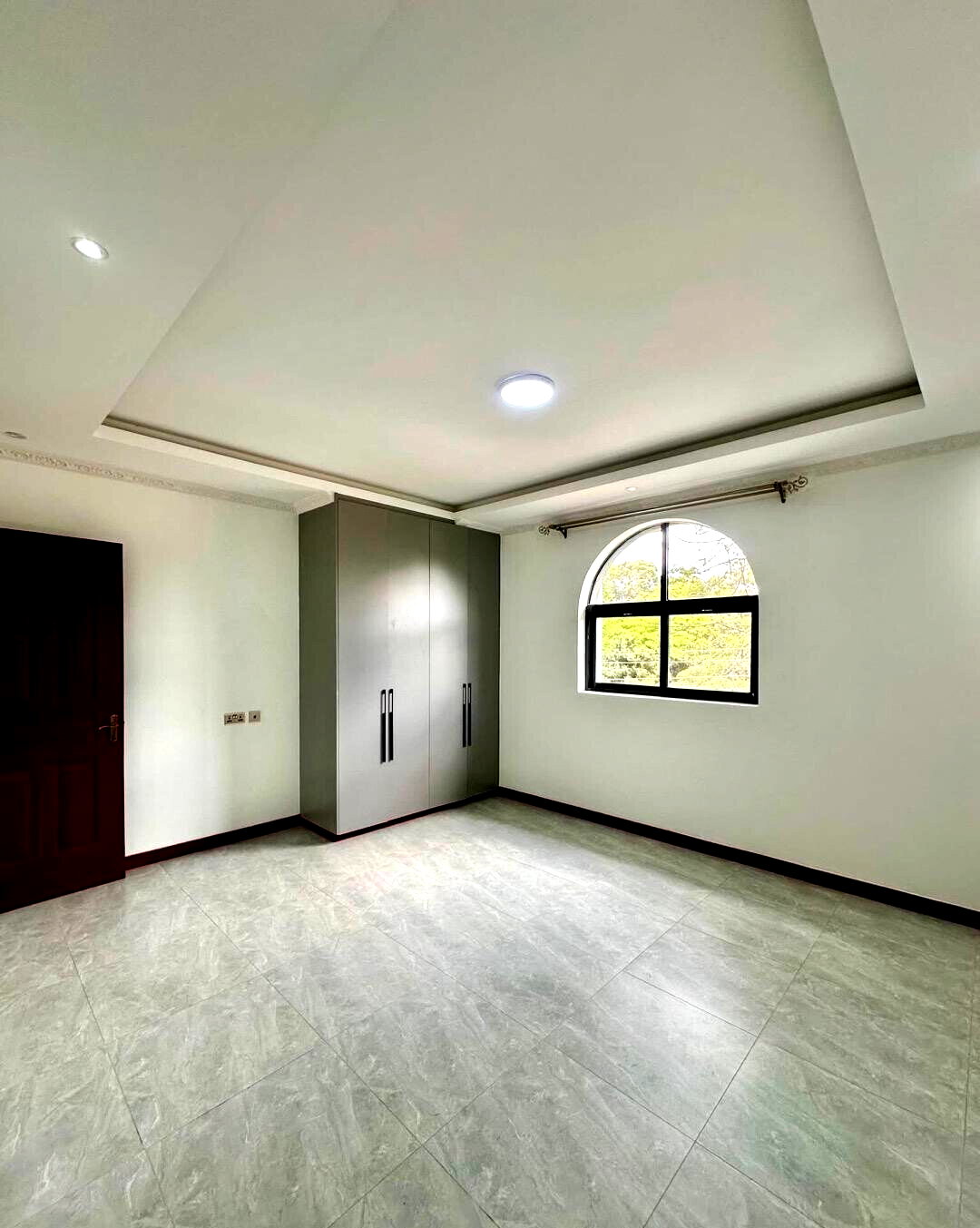 Three-Unit Exclusive Townhouse with DSQ & Backup Generator - Lavington