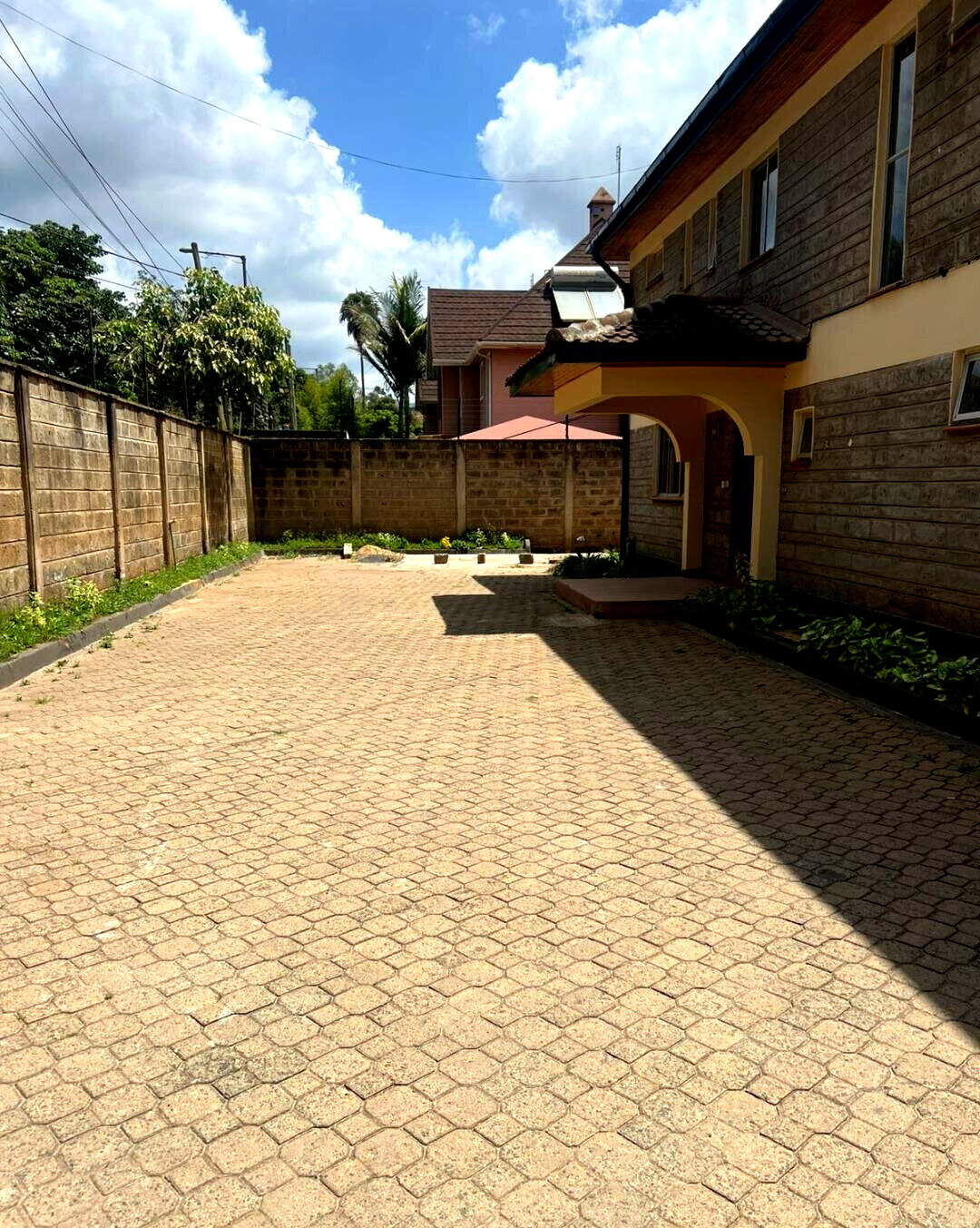 50x100 Garden Home at KSh 300K