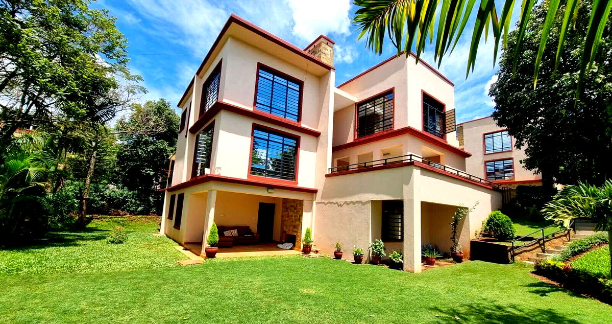 4BR All-Ensuite Townhouse with DSQ & Garden - Runda Paradise