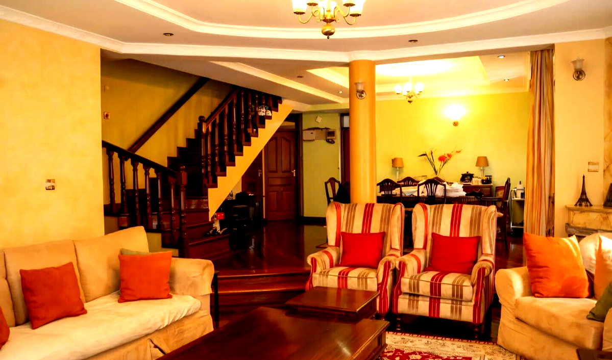 5-Ensuite Townhouse with Private Garden - Lavington