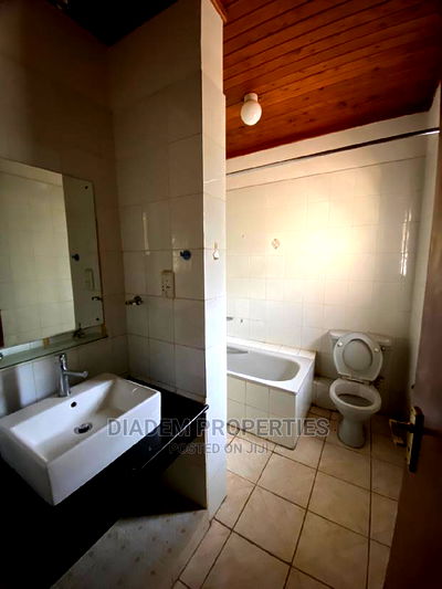 5bdrm Townhouse / Terrace in Lavington for Rent - Image 16