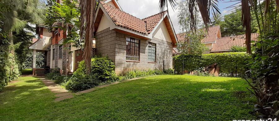 4BR All-Ensuite Townhouse with Fireplace & Private Garden - Lavington