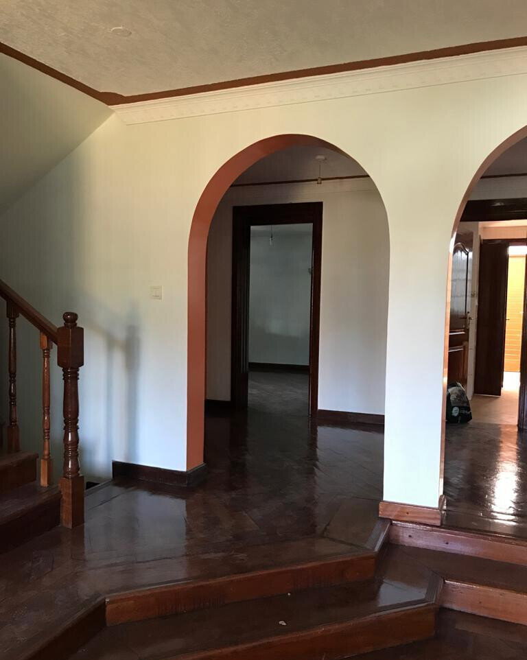 5BR All-Ensuite Townhouse with Fireplace & Private Garden - Kileleshwa