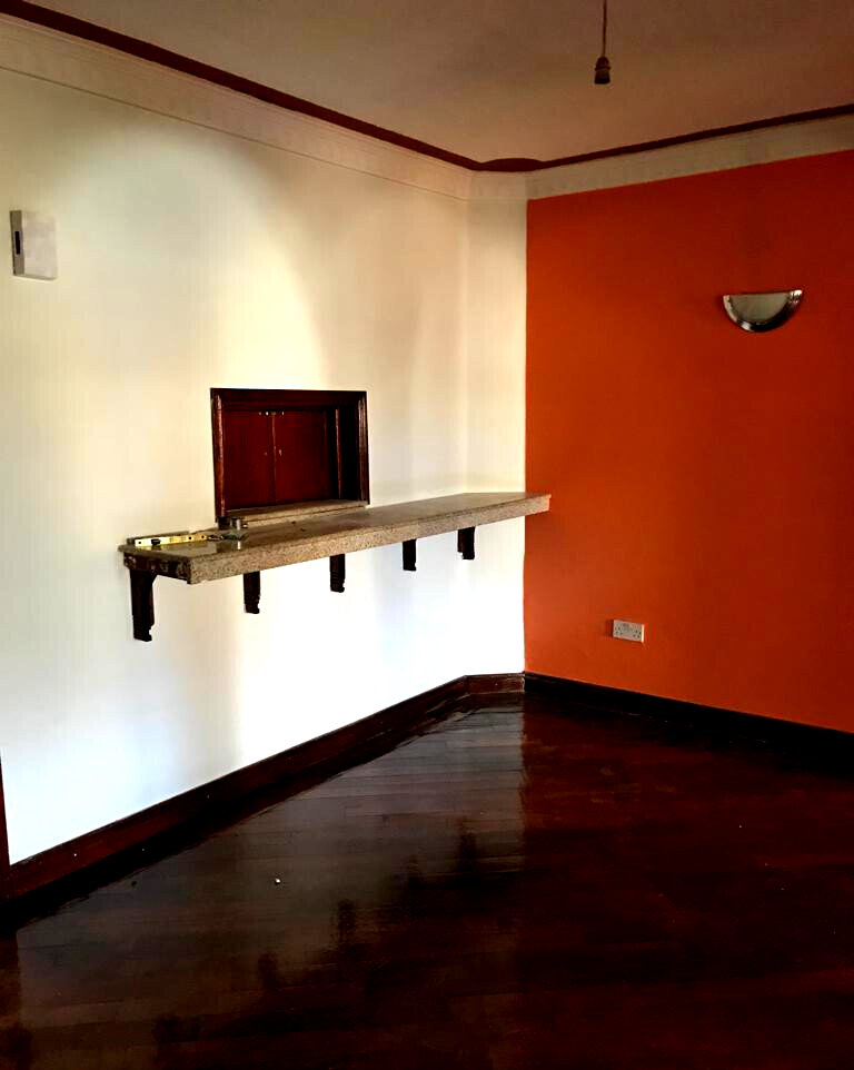 5BR All-Ensuite Townhouse with Fireplace & Private Garden - Kileleshwa