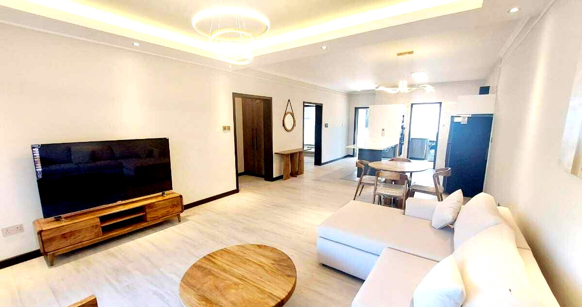 11th Floor 2BR with Gym, Pool & Jacuzzi – Riverside