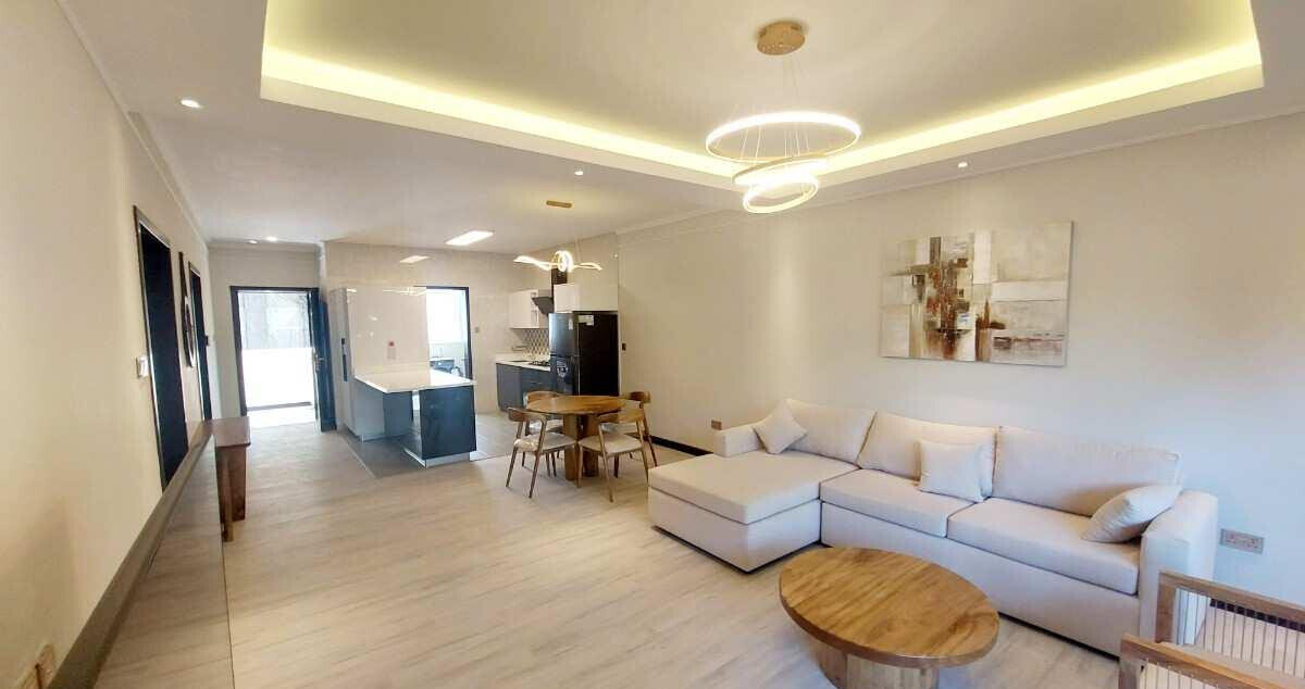 11th Floor 2BR with Gym, Pool & Jacuzzi – Riverside