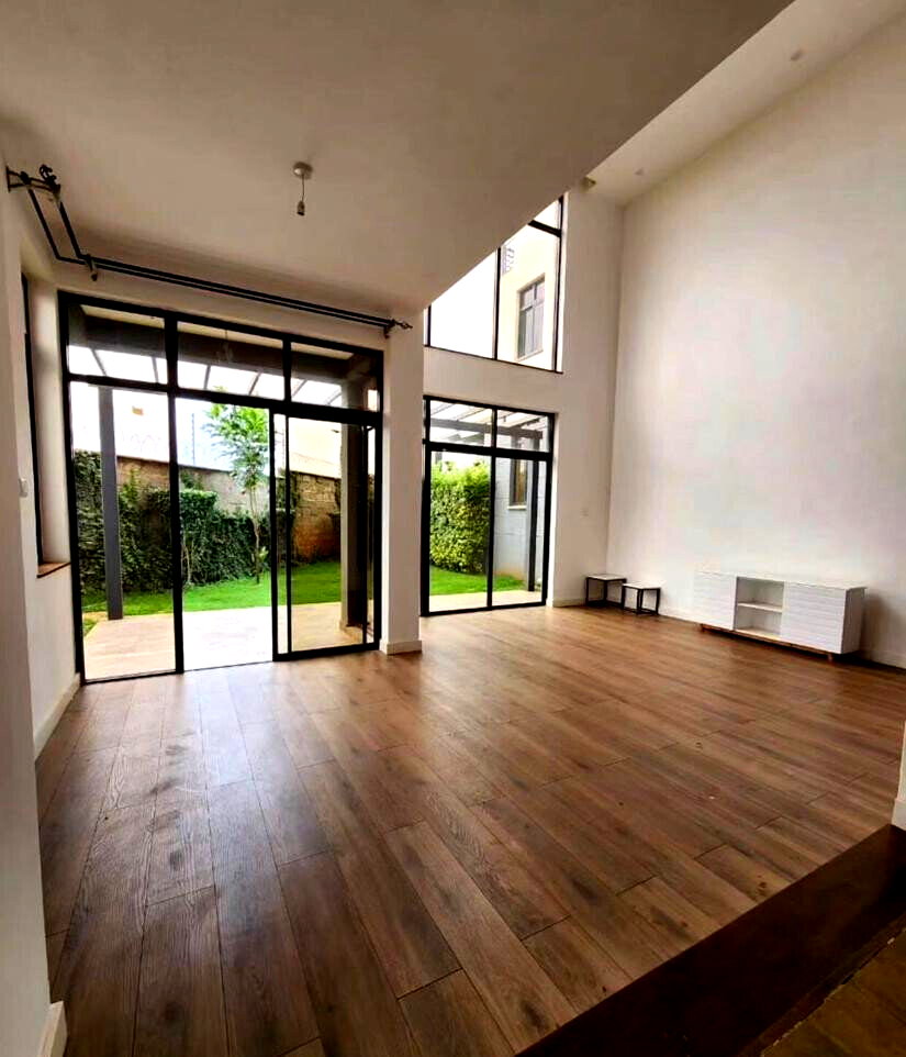 4-Ensuite Townhouse with Pool & Only 12 Units - Loresho