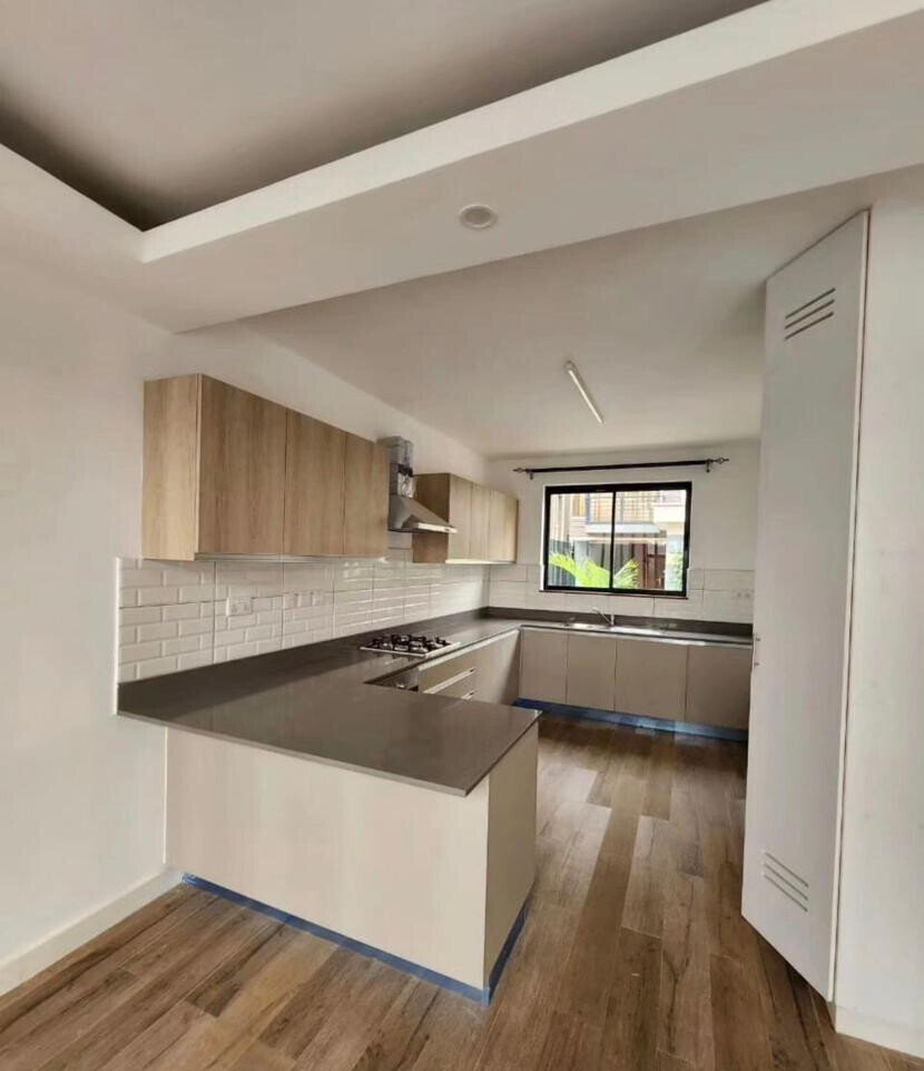 4-Ensuite Townhouse with Pool & Only 12 Units - Loresho