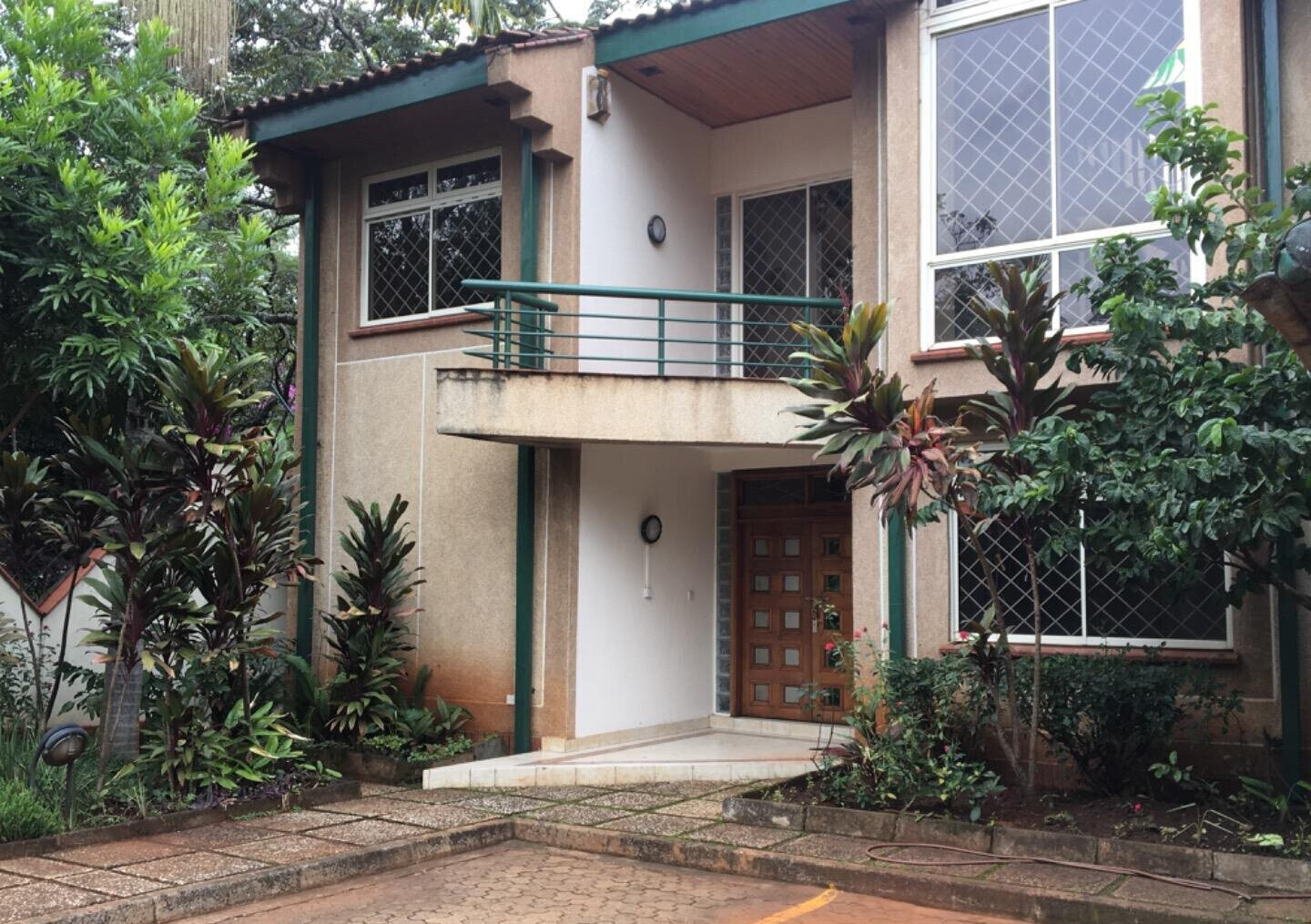 Sunken Living Room Townhouse with Garden & Study - Kilimani