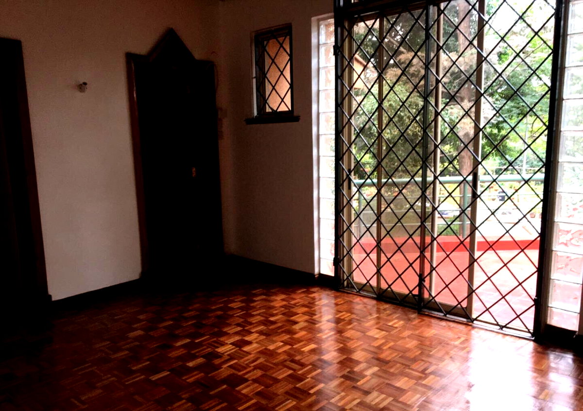 Sunken Living Room Townhouse with Garden & Study - Kilimani