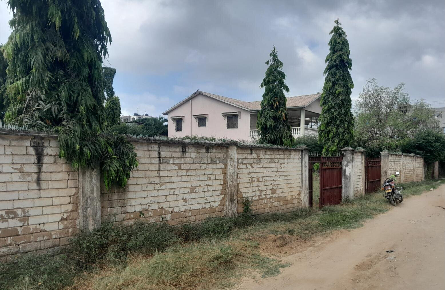 50x100 Plot for KSh 6M in Bamburi