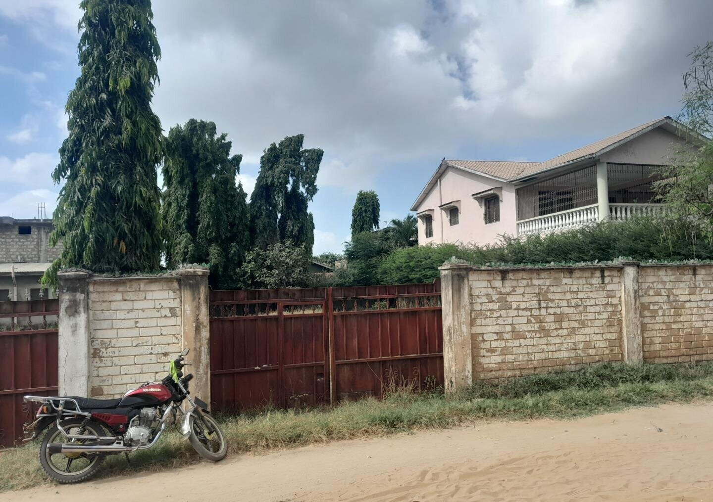 50x100 Plot for KSh 6M in Bamburi