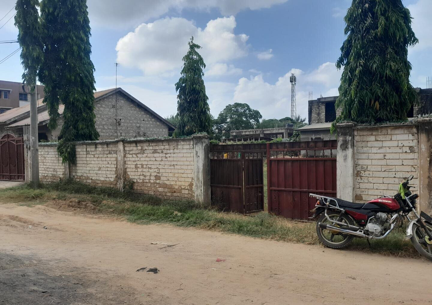 50x100 Plot for KSh 6M in Bamburi