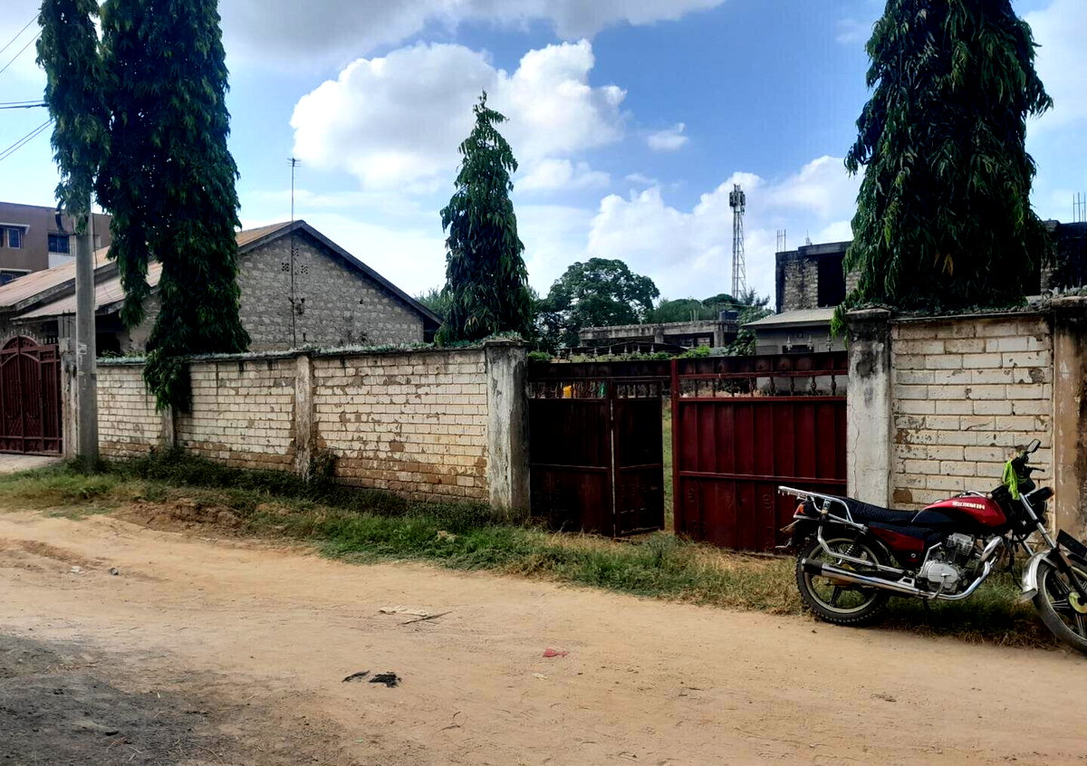 50x100 Plot for KSh 6M in Bamburi