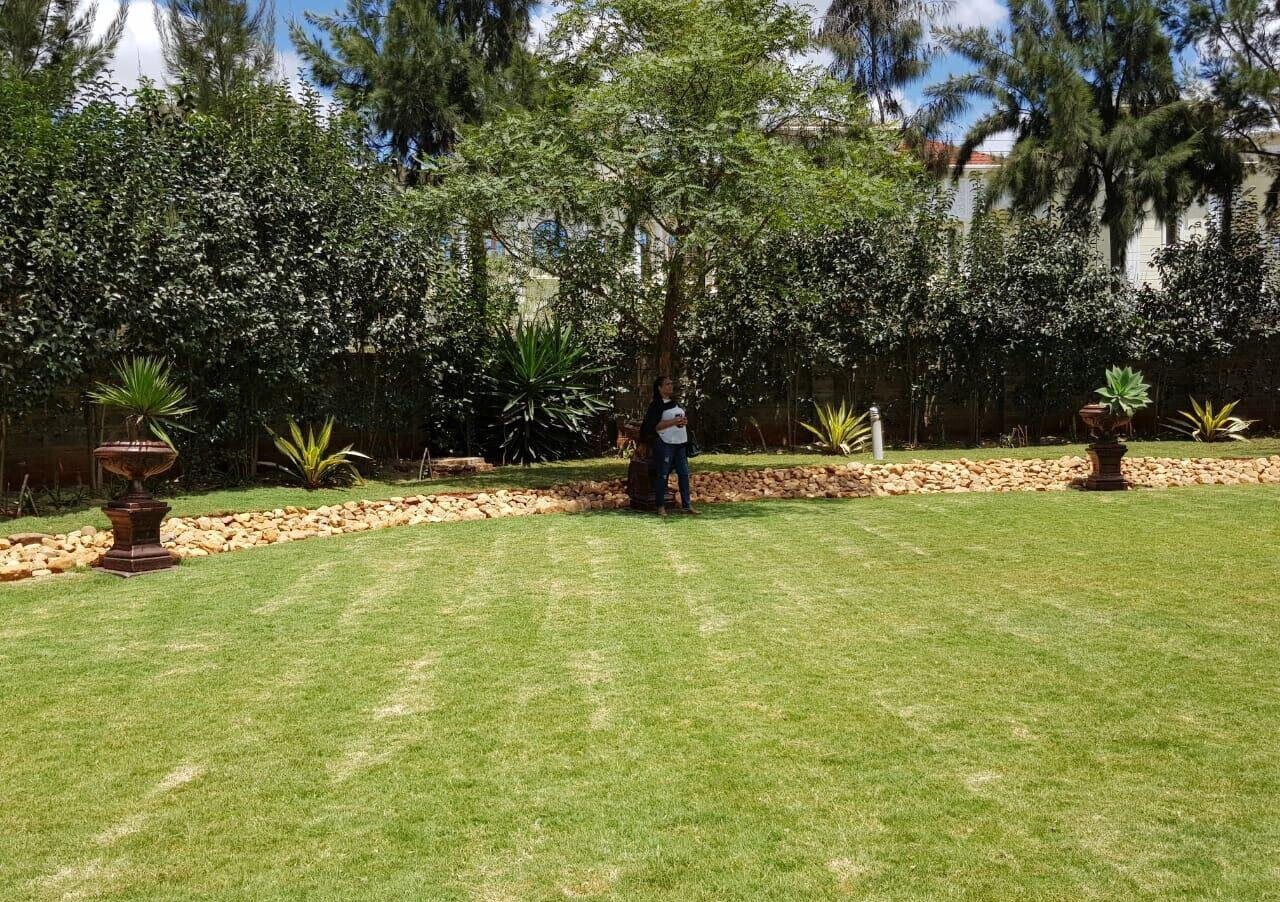 Half Acre 5BR Garden Home