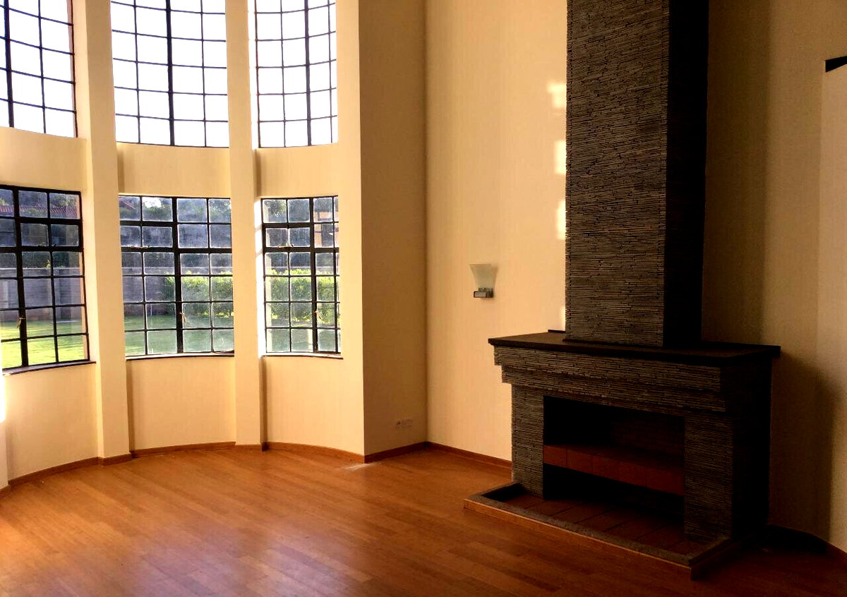 Half Acre 5BR Garden Home