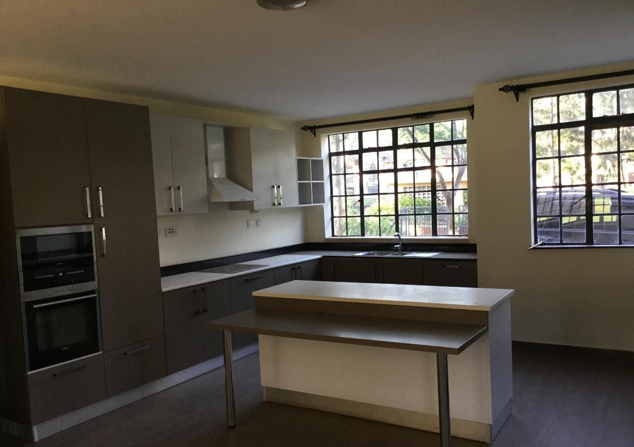 Half Acre 5BR Garden Home