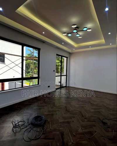 4bdrm Townhouse/Terrace in Lavington Green for sale - Image 4