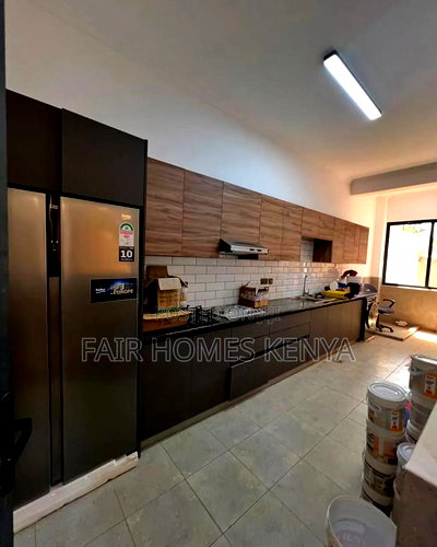 4bdrm Townhouse/Terrace in Lavington Green for sale - Image 5