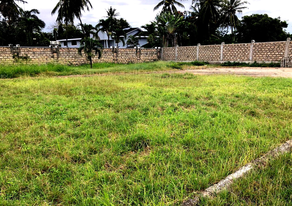 Quarter Acre Plot in Nyali Mkomani