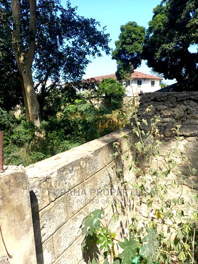 For Sale Quater Acre Land Bamburi - Image 1