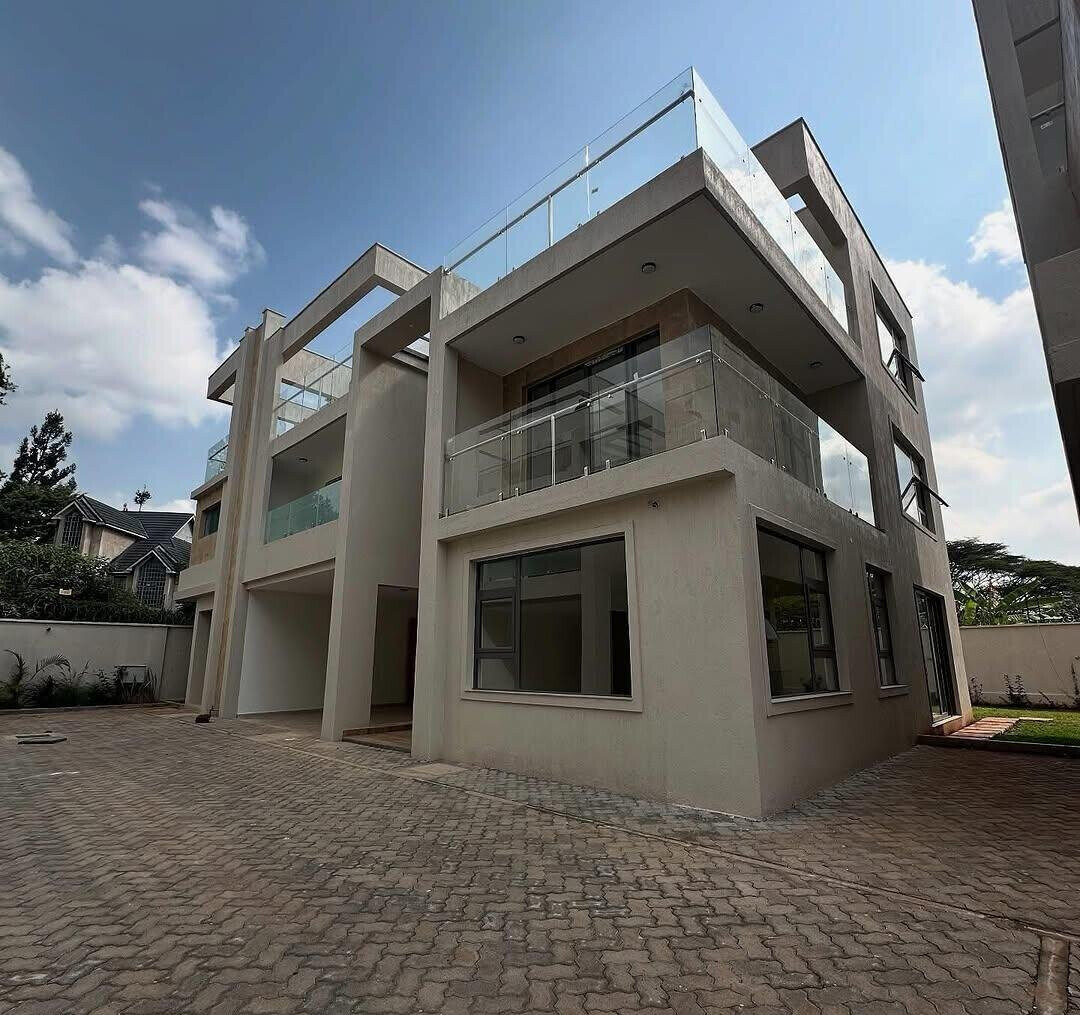 6-Ensuite Townhouse with Rooftop Terrace & Borehole - Lavington