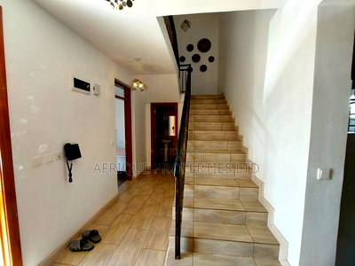 4bdrm Townhouse/Terrace in Ruiru for sale - Image 4