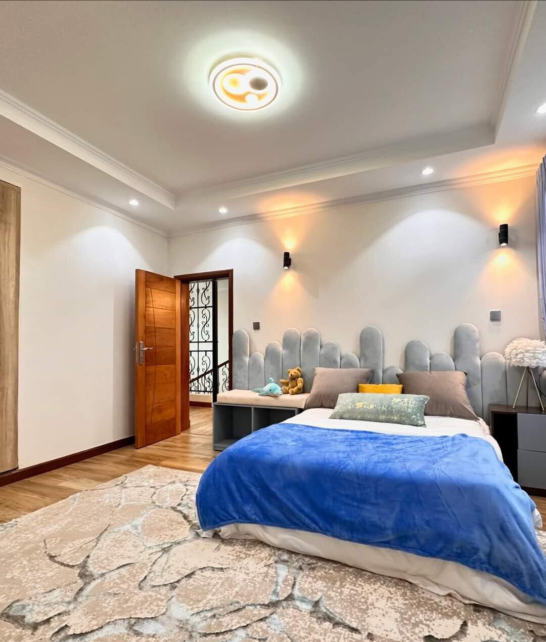 4BR All-Ensuite Villa with DSQ & Backup Generator - Runda